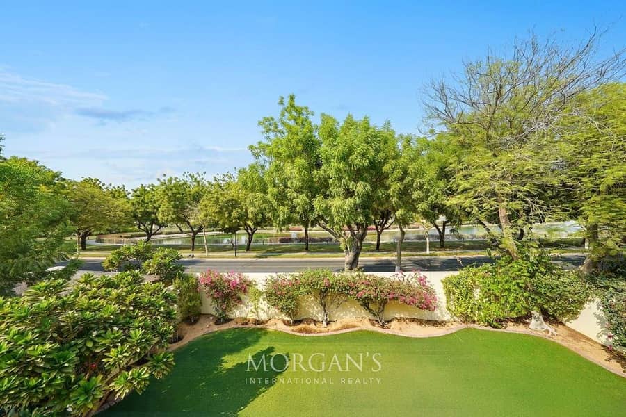 Exceptional 3 BR Villa with Great Views