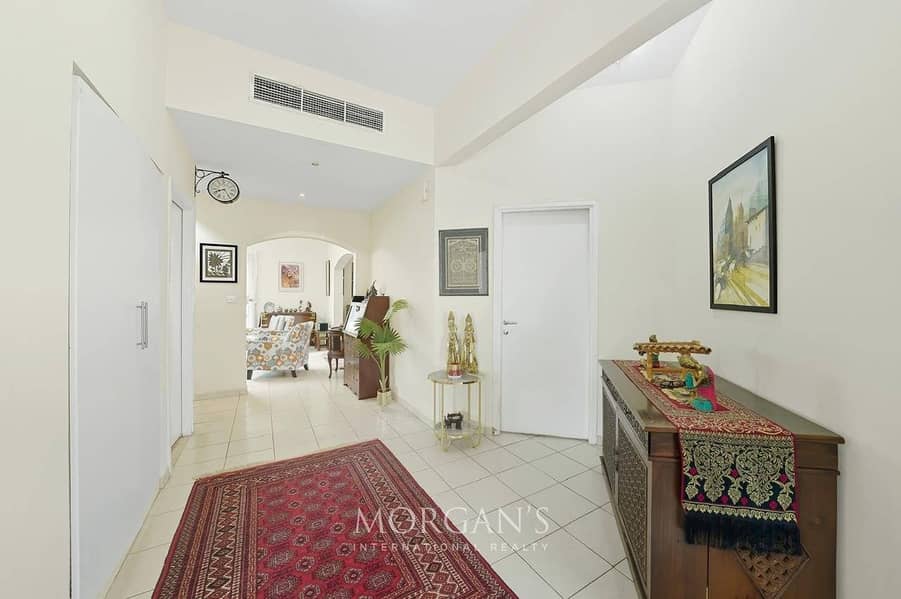 Exceptional 3 BR Villa with Great Views