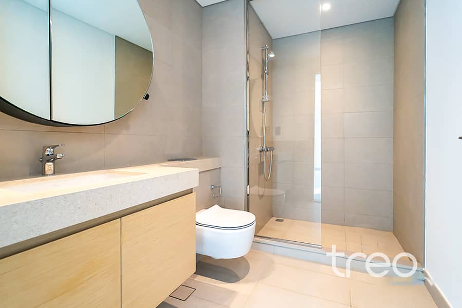 Close to Ammenities | Spacious | Unfurnished - Image 7