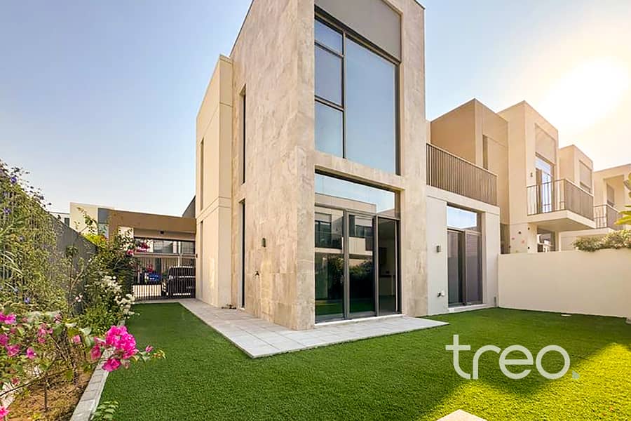 Close to Ammenities | Spacious | Unfurnished - Image 12