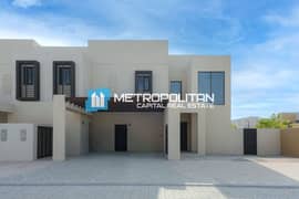 Single Row| Ready 3BR+Maids| Beach Access| Badya