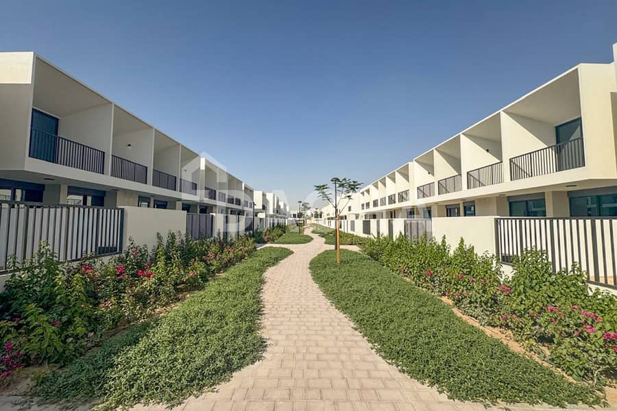 Green Belt | Close to Pool | VOT - Image 12