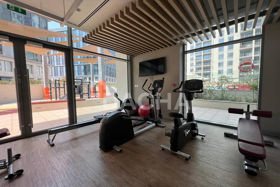 Upgraded | Prime Location | City Balcony Views - Image 9