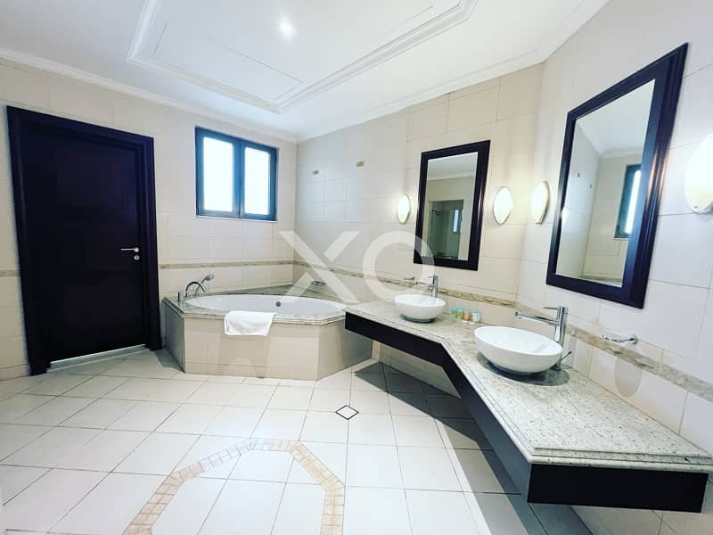 Huge Penthouse |Great Location | Park View