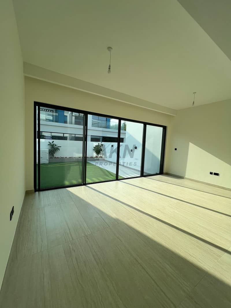 Spacious 3 bhk +Maid | Brand new | Vacant