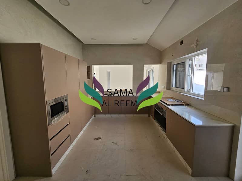 Renovated | Mature Garden | 3 Bed +Maid | Jumeirah 3 - Image 10