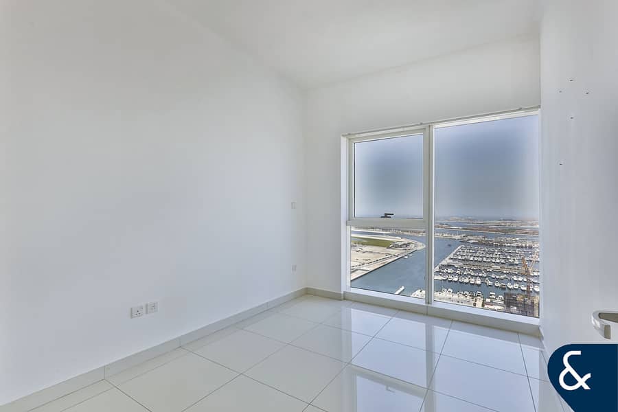 PRICED TO SELL - VACANT - FULL SEA VIEW - Image 13