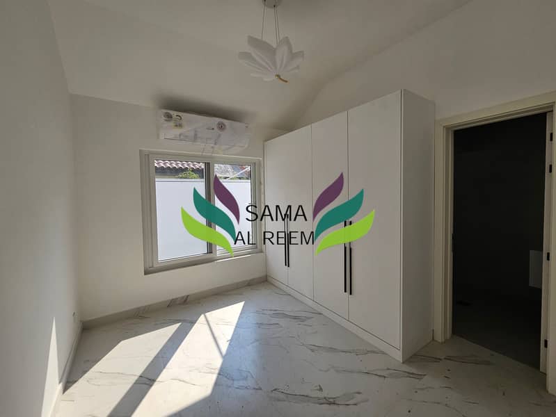 Renovated | Mature Garden | 3 Bed +Maid | Jumeirah 3 - Image 14