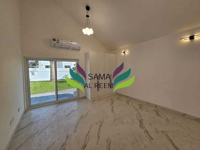 Renovated | Mature Garden | 3 Bed +Maid | Jumeirah 3 - Image 16