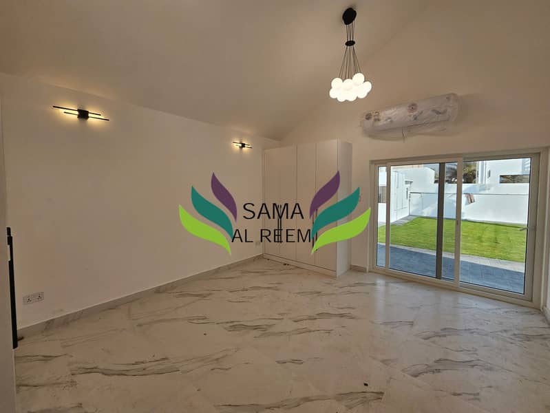Renovated | Mature Garden | 3 Bed +Maid | Jumeirah 3 - Image 21