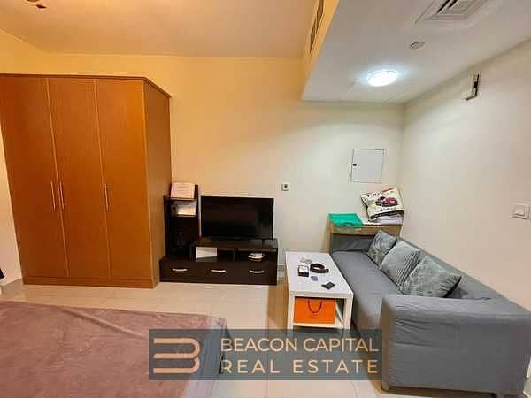 Very Well Maintained | High Floor | Lake View