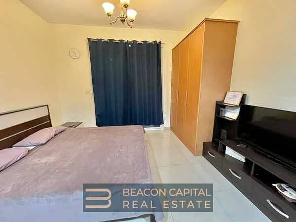 Very Well Maintained | High Floor | Lake View