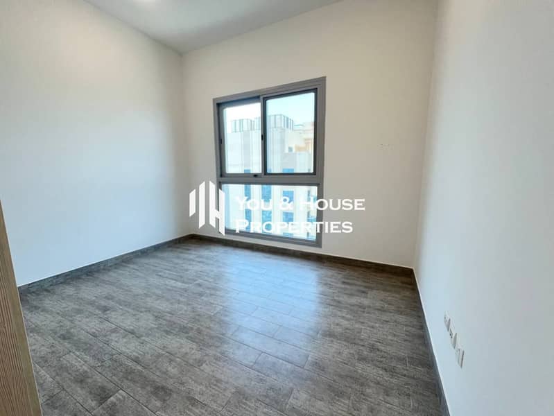 Modern Finishing 2 Bed I Bright & Stylish Layout I Great Location