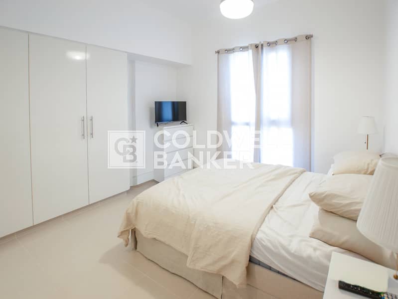 Best Community | Prime Location | Fully Furnished - Image 6