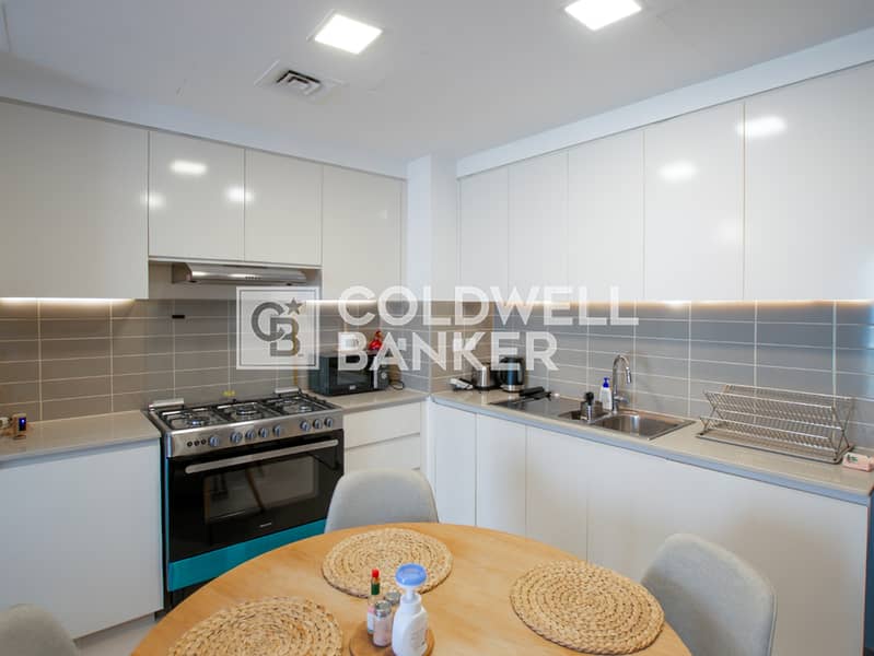 Best Community | Prime Location | Fully Furnished - Image 10