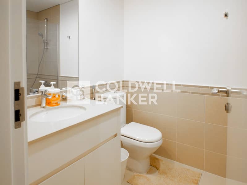 Best Community | Prime Location | Fully Furnished - Image 14