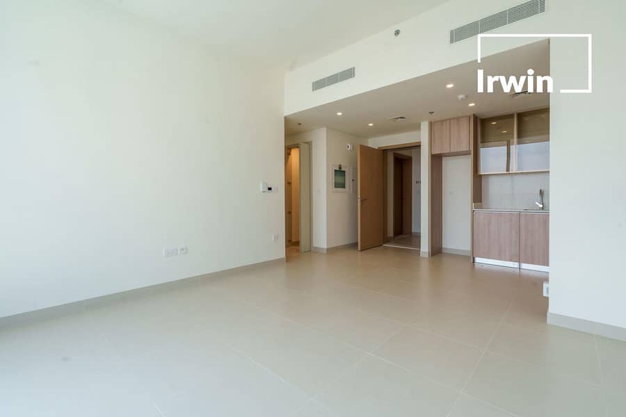 Pool view | Corner unit | Villas view.