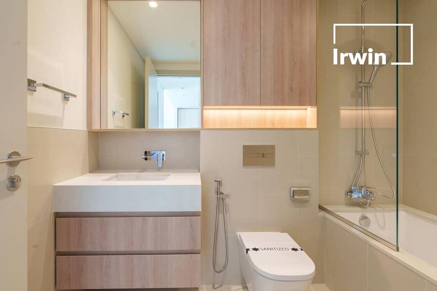 Pool view | Corner unit | Villas view. - Image 14