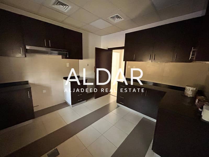 Vacant |Family Community |Private Pool |Maid Room - Image 15