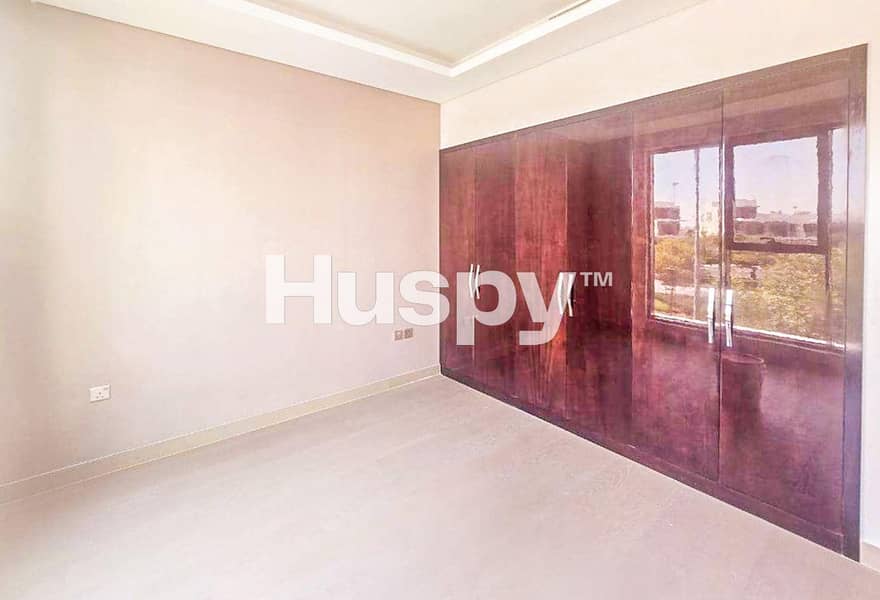 Vacant | Golf Course View | Unfurnished - Image 14