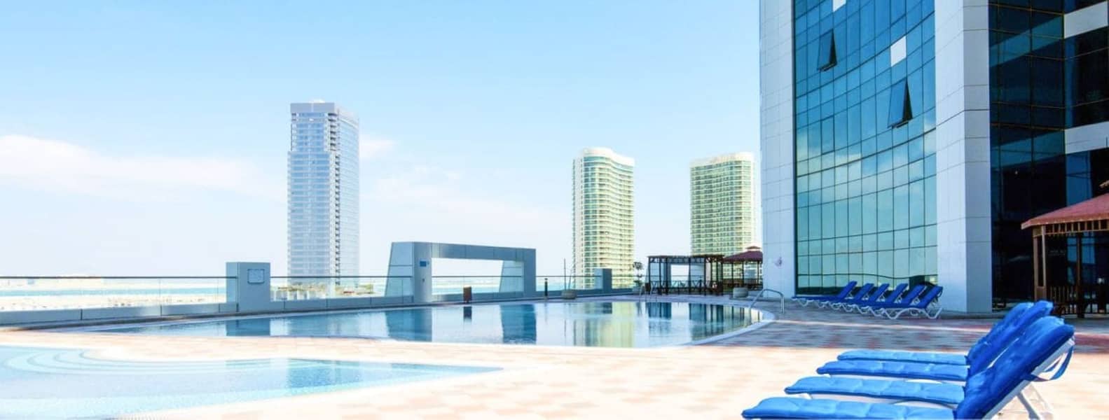 12 Swimming pool. jpg