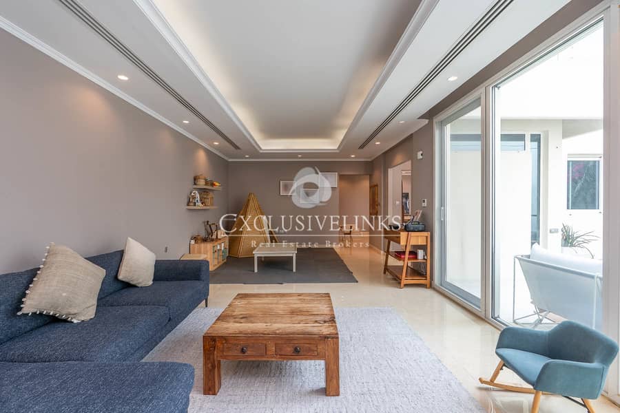 Vacant on Transfer | Close to Plaza and Pool