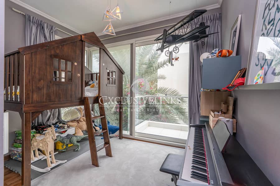 Vacant on Transfer | Close to Plaza and Pool - Image 18