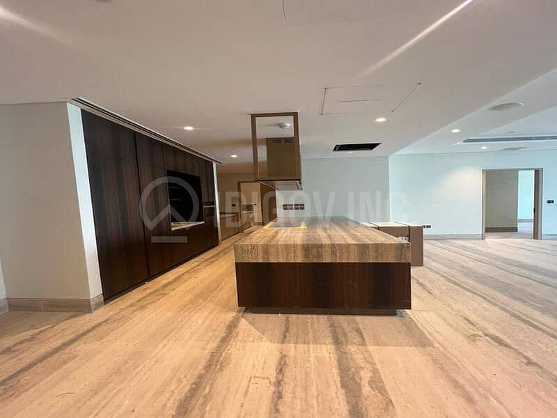 Full Sea View | Spacious unit | Prime Location - Image 12