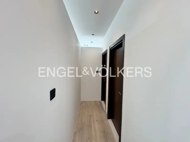 Prime Location | Available | 4 Cheques
