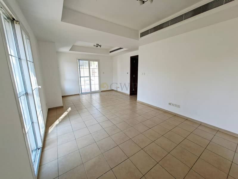 22 Steps to Park | Massive Yard | Corner | Single Row