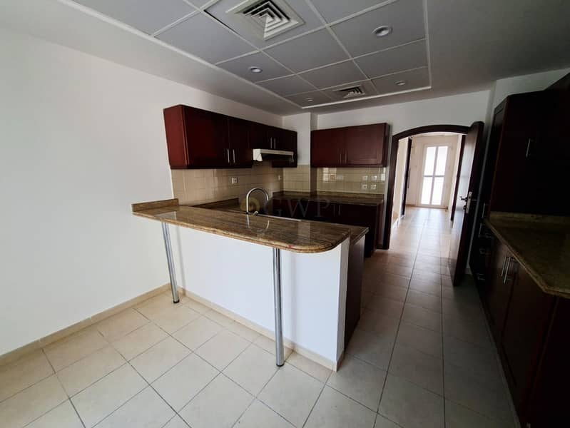 22 Steps to Park | Massive Yard | Corner | Single Row - Image 6