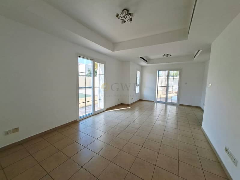 22 Steps to Park | Massive Yard | Corner | Single Row - Image 10