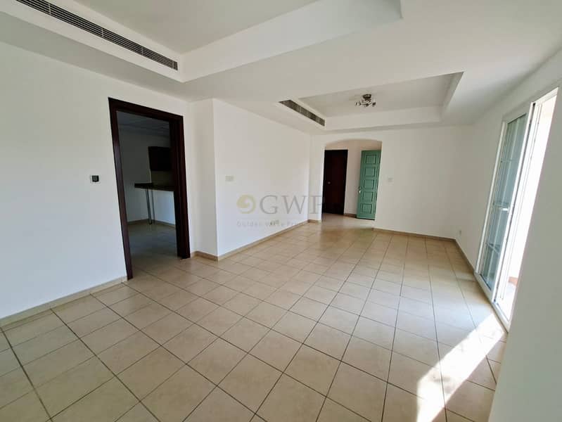 22 Steps to Park | Massive Yard | Corner | Single Row - Image 14