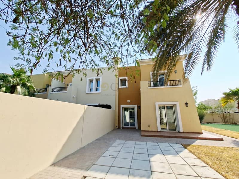 22 Steps to Park | Massive Yard | Corner | Single Row