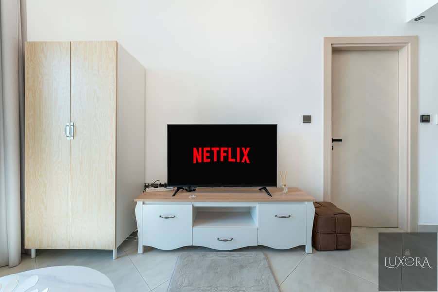 Modern High Floor 1BR | Burj Khalifa View | Near Downtown - Image 9