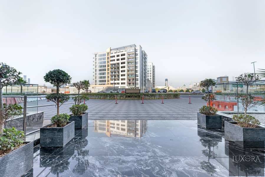 Modern High Floor 1BR | Burj Khalifa View | Near Downtown - Image 20