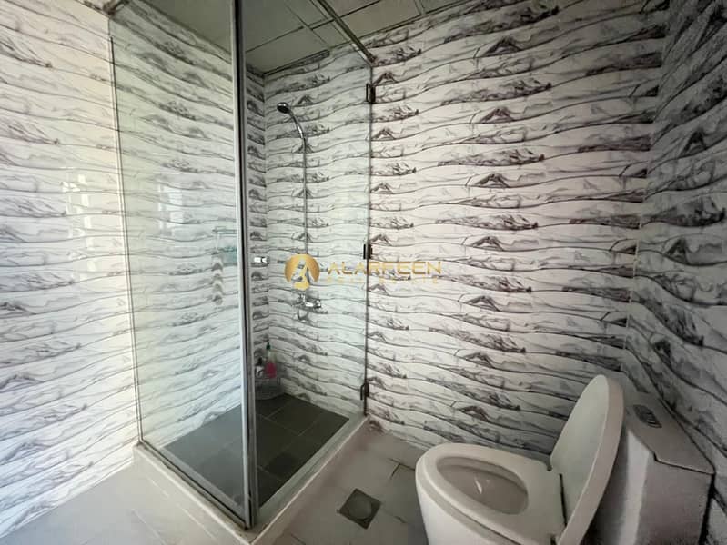 Spacious | Huge Layout | Prime Location - Image 10