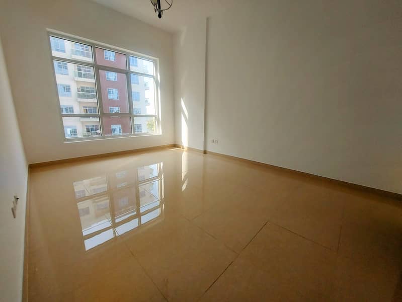 Stunning / Bright Feel / Balcony / Prime Location / Vacant - Image 6
