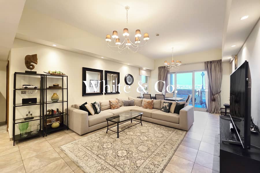 Exclusive | Huge Terrace | Vacant March