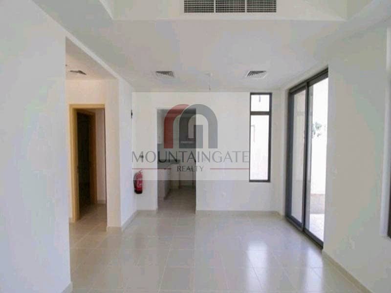 Single row Type F|4 Bed Opposite Park and Pool Single row Type F|4 Bed Opposite Park and Pool