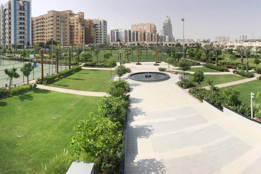 Nice View l Well Maintained l Clean l Close Kitchen