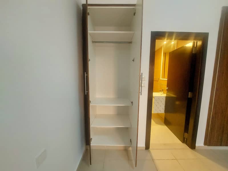 Nice View l Well Maintained l Clean l Close Kitchen