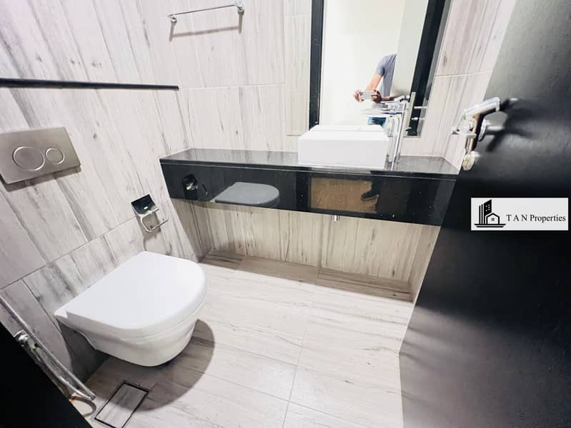 Luxury High Rise 3BHK With Maid Room || Multiple Balconies || Fully Open View - Image 37