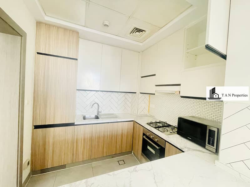 LUXURIOUS 1BHK APARTMENT WITH HUGE BALCONY || KITCHEN APPLIANCES || PRIME LOCATION - Image 6