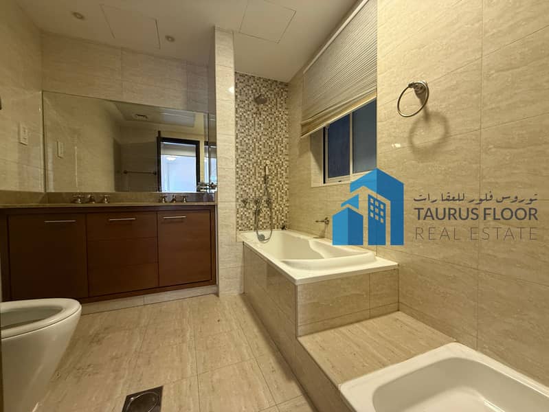 Stunning 2BR with terrace | Ground floor - Image 9