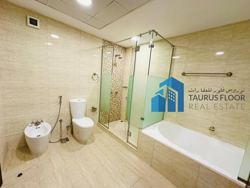 Stunning 2BR with terrace | Ground floor - Image 12