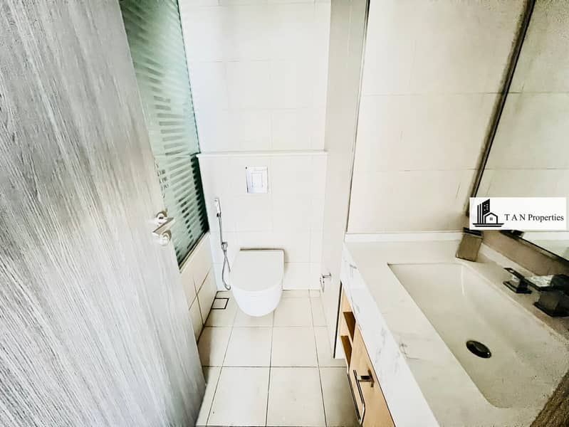 Luxury 1BHK With Big Balcony Open View And Kitchen Appliances All Amenities - Image 15