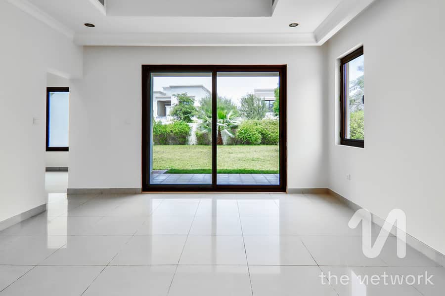 4 BR+Maids|Standalone Villa| Exceptional condition