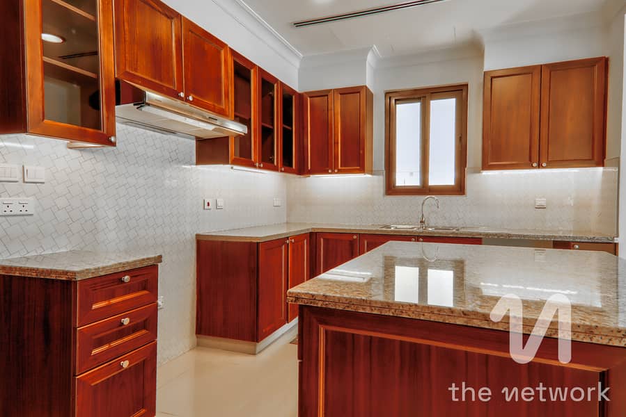 4 BR+Maids|Standalone Villa| Exceptional condition - Image 6