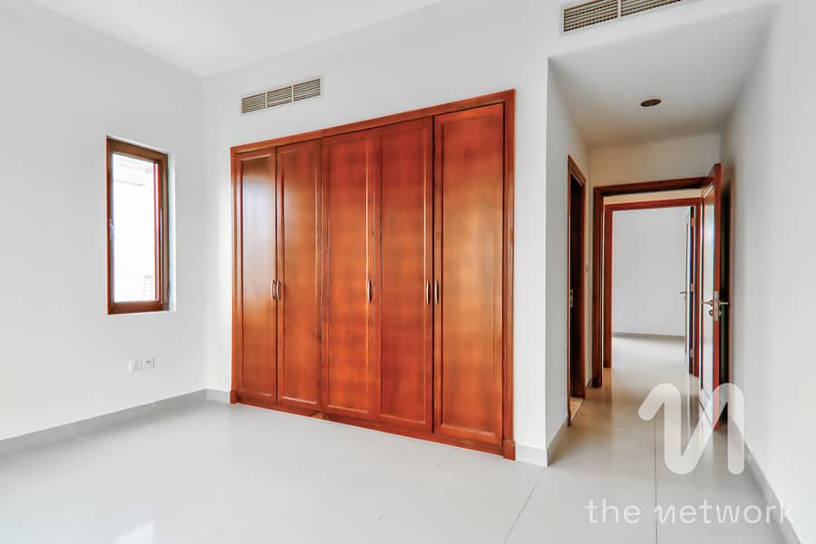 4 BR+Maids|Standalone Villa| Exceptional condition - Image 14